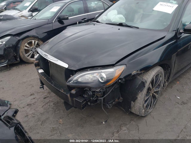 1C3CCBBG3EN183810 Chrysler 200 Touring