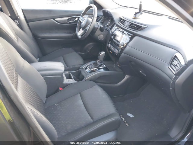 2017 NISSAN ROGUE SV VIN: KNMAT2MV3HP575032