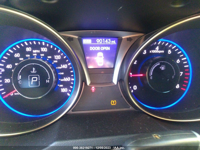 Продажа на аукционе авто 2013 Hyundai Genesis 3.8 Track, vin: KMHHU6KJ2DU101504, номер лота: 38219271