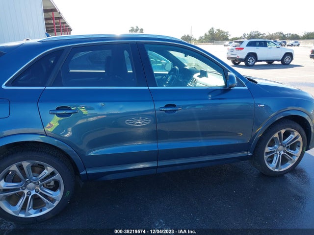 WA1GCCFS1HR015415 Audi Q3 2.0t Premium
