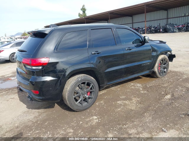 1C4RJFDJXJC311302 Jeep Grand Cherokee