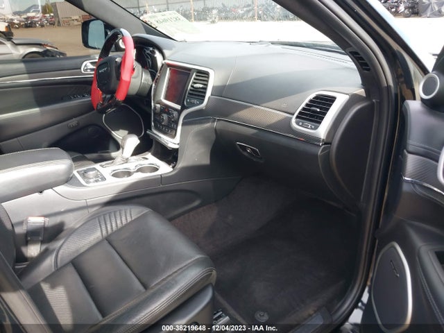 1C4RJFDJXJC311302 Jeep Grand Cherokee
