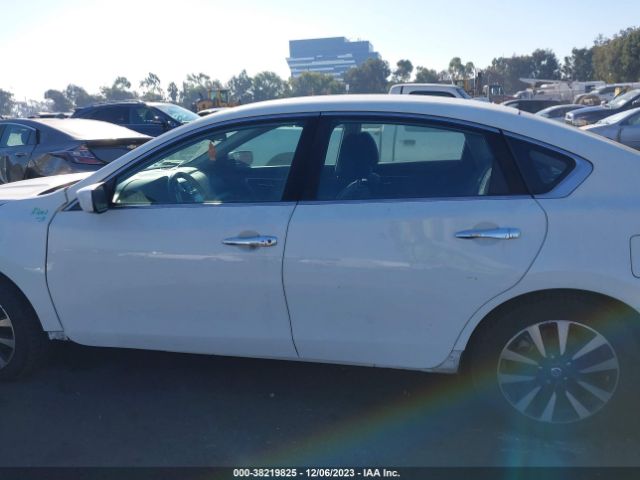 1N4AL3AP3JC173171 Nissan Altima 2.5 Sv