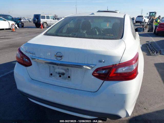 1N4AL3AP3JC173171 Nissan Altima 2.5 Sv
