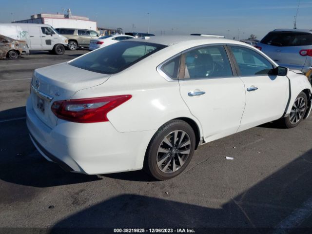 1N4AL3AP3JC173171 Nissan Altima 2.5 Sv
