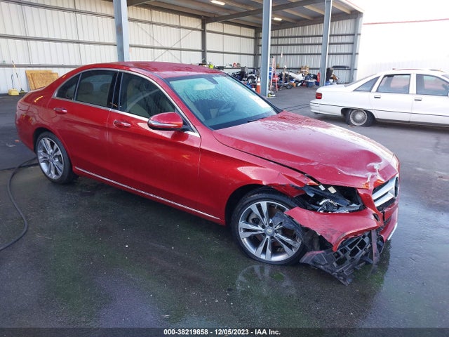2016 Mercedes-benz C 300 Sport 4matic/luxury 4matic/4matic მანქანა იყიდება აუქციონზე, vin: 55SWF4KB0GU103038, აუქციონის ნომერი: 38219858