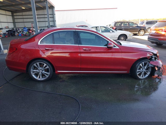 2016 Mercedes-benz C 300 Sport 4matic/luxury 4matic/4matic მანქანა იყიდება აუქციონზე, vin: 55SWF4KB0GU103038, აუქციონის ნომერი: 38219858