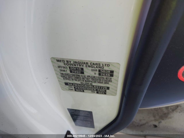 2011 JAGUAR XF SAJWA0GB0BLR97728 Photo 8