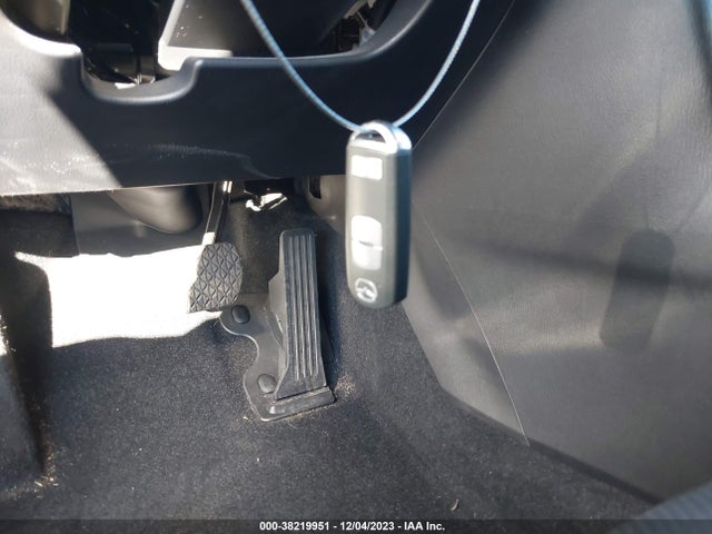 Mazda py 2017 3MZBN1M30HM137708 Image 23