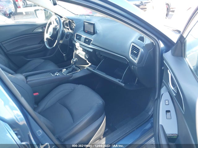 Mazda py 2017 3MZBN1M30HM137708 Image 17