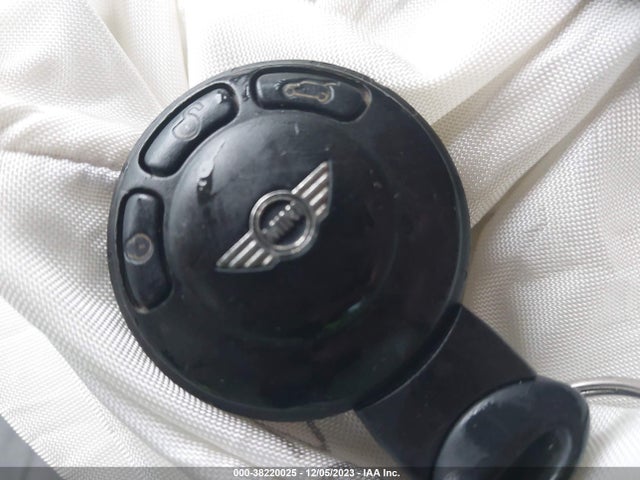 2007 MINI COOPER S WMWMF73577TV31332 Photo 10