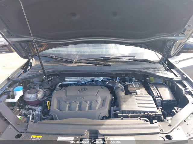 3VV8B7AX2PM023497 Volkswagen Tiguan 2.0t Se R-line Black