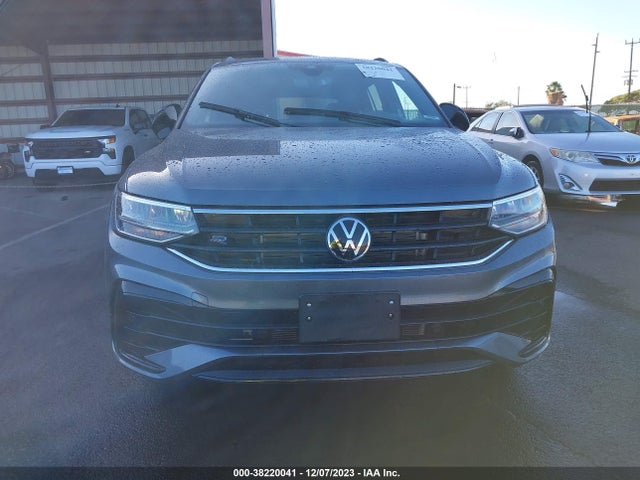 3VV8B7AX2PM023497 Volkswagen Tiguan 2.0t Se R-line Black