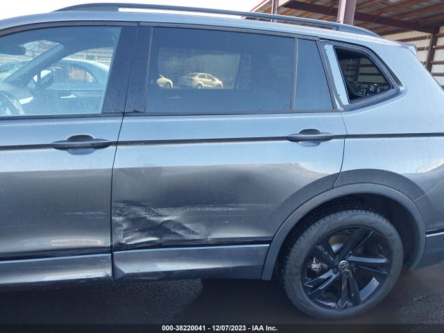 3VV8B7AX2PM023497 Volkswagen Tiguan 2.0t Se R-line Black