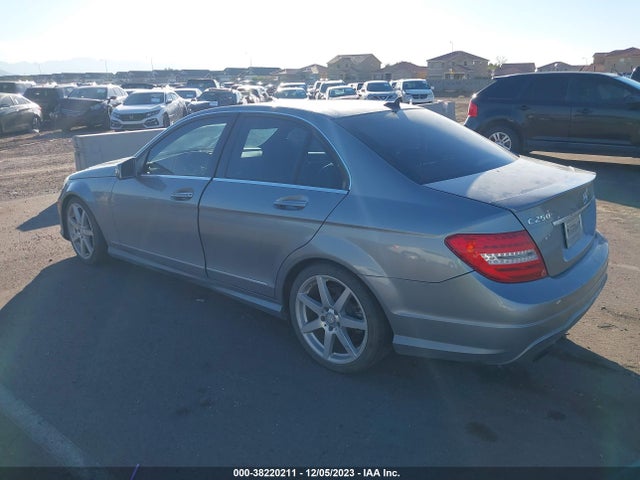 2014 MERCEDES-BENZ C 250 SPORT/LUXURY VIN: WDDGF4HB4EA953103