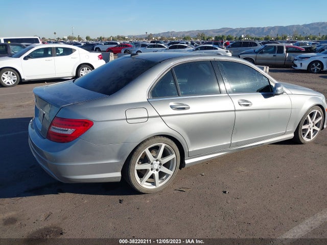 2014 MERCEDES-BENZ C 250 SPORT/LUXURY VIN: WDDGF4HB4EA953103