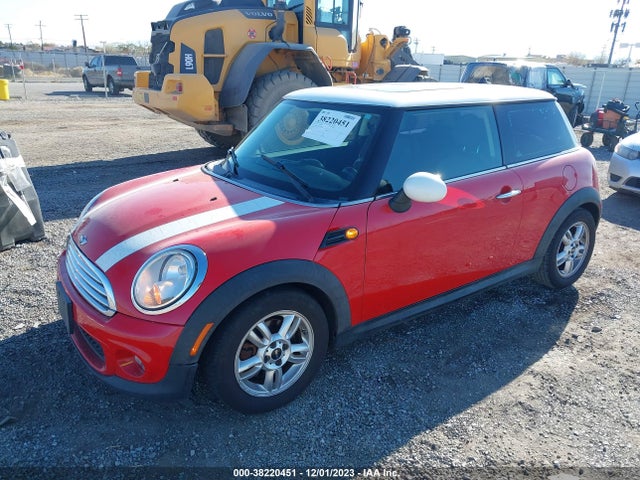 2012 MINI COOPER WMWSU3C56CT264927 Photo 1