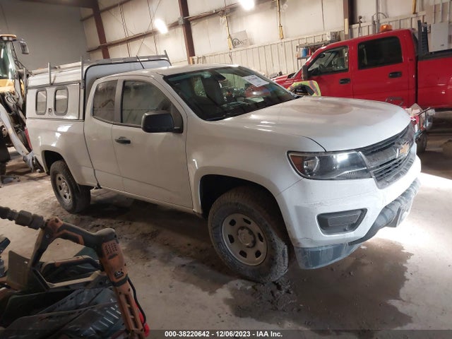 2015 1GCHSAEA6F1150170 main image