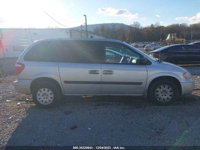 2005 CHRYSLER TOWN & COUNTRY VIN: 1C4GP45R85B386039
