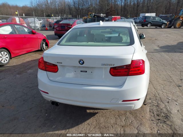 WBA3B5C55EF599894 BMW 328i Xdrive