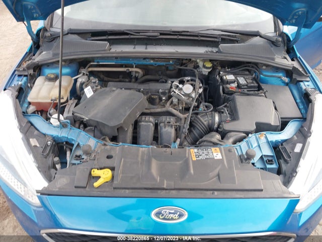 2016 FORD FOCUS SE VIN: 1FADP3K22GL404459