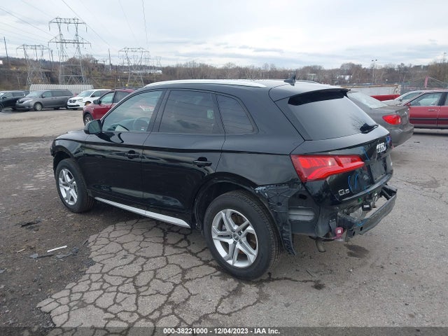 WA1ANAFY1J2204296 Audi Q5 2.0t Tech Premium/2.0t Premium