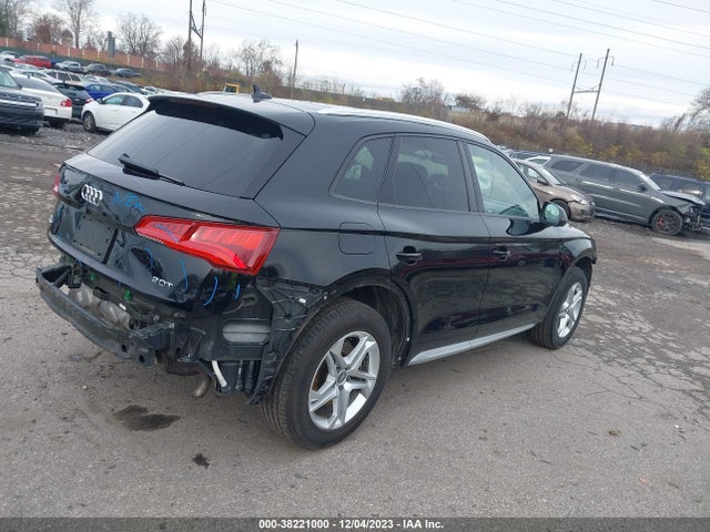 WA1ANAFY1J2204296 Audi Q5 2.0t Tech Premium/2.0t Premium