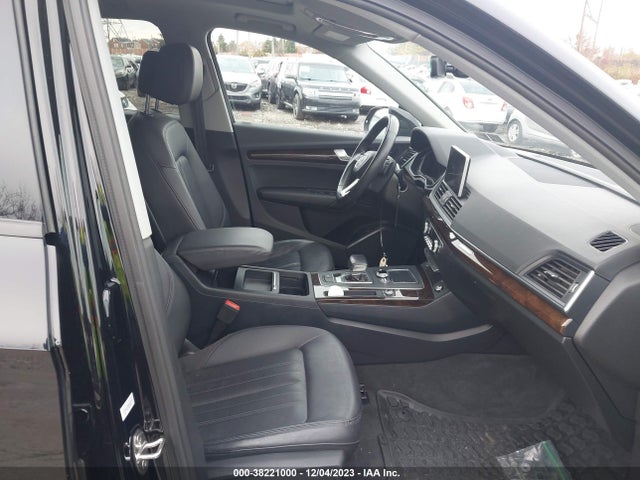 WA1ANAFY1J2204296 Audi Q5 2.0t Tech Premium/2.0t Premium