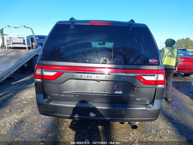 2015 LINCOLN NAVIGATOR L VIN: 5LMJJ3HT8FEJ02961
