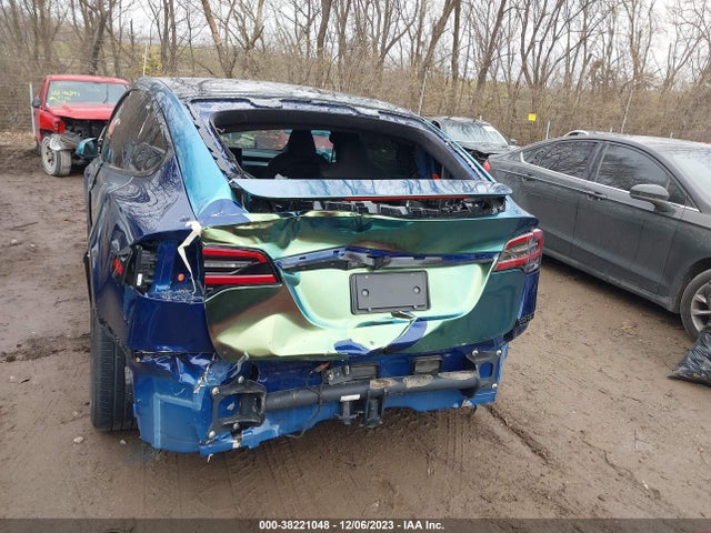 2022 TESLA MODEL X DUAL MOTOR ALL-WHEEL DRIVE VIN: 7SAXCAE53NF364019