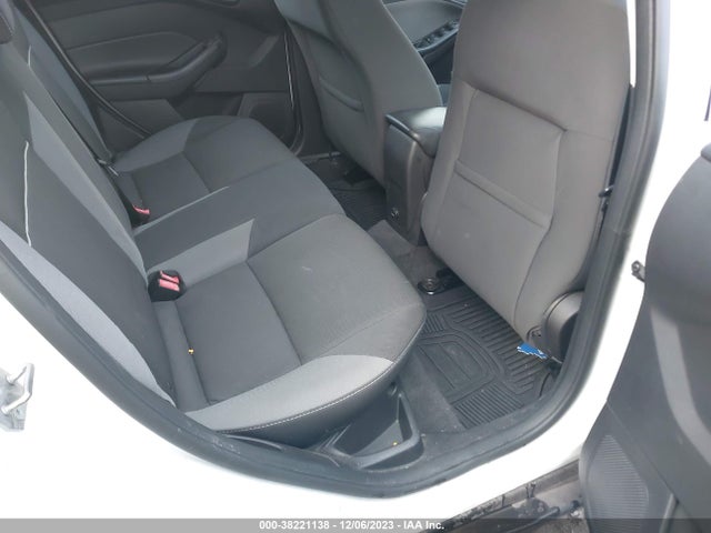 2013 FORD FOCUS SE VIN: 1FADP3K23DL186043