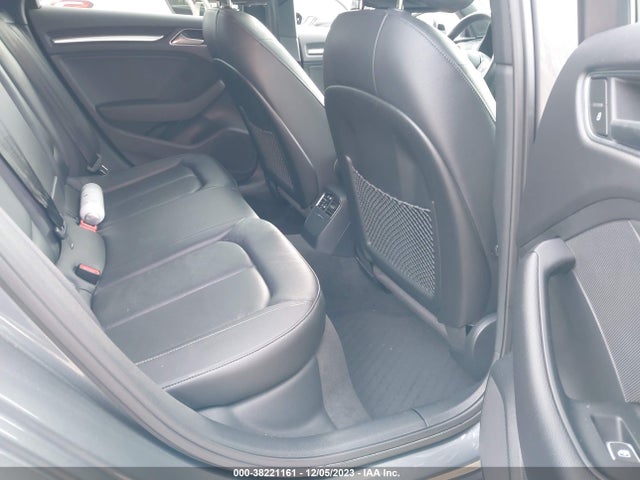 WAUJEHFF1KA106421 Audi A3 45 Premium