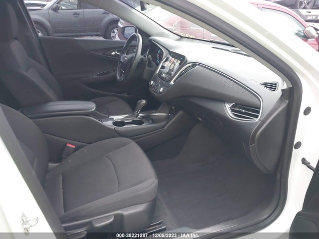 Chevrolet MALIBU LT 2018 1G1ZD5ST6JF263634 Image 5