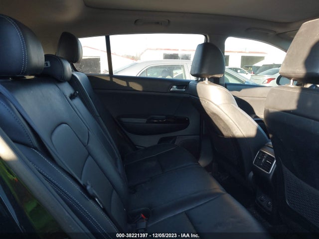 2018 KIA SPORTAGE EX VIN: KNDPNCAC7J7422852