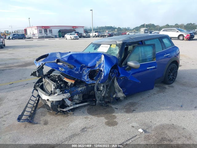 2020 MINI CLUBMAN WMWLV7C0XL2M97261 Photo 1