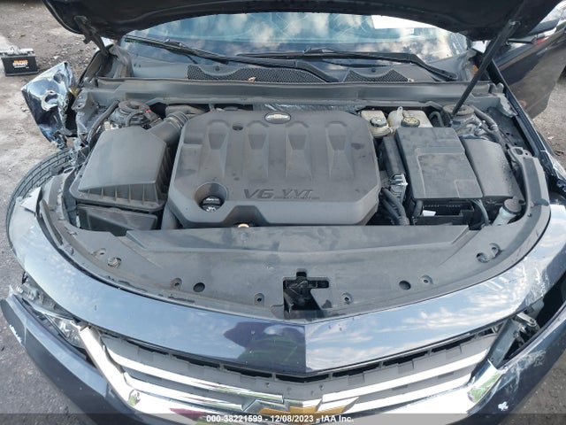 Chevrolet IMPALA LT 2018 2G1105S39J9135535 Image 10