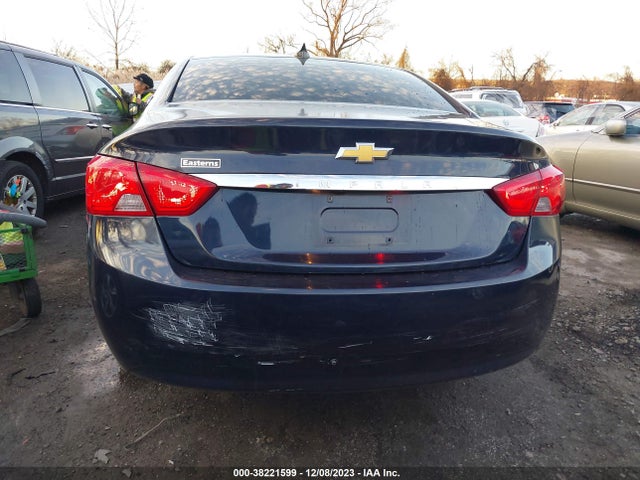 Chevrolet IMPALA LT 2018 2G1105S39J9135535 Image 17