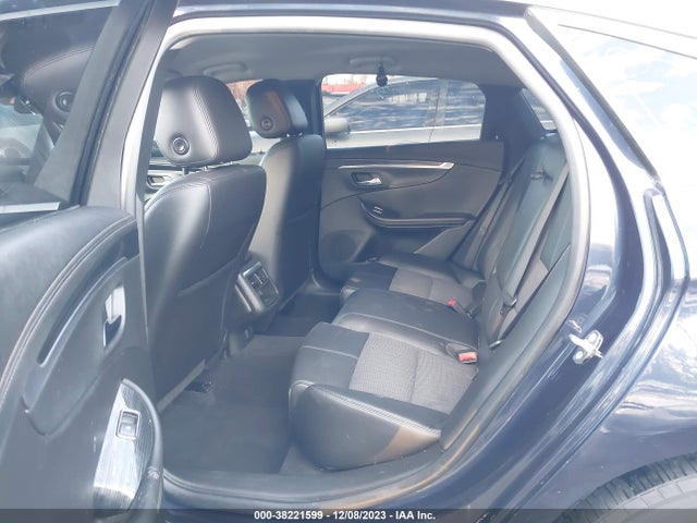 Chevrolet IMPALA LT 2018 2G1105S39J9135535 Image 8