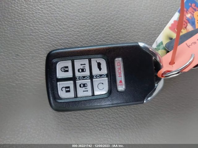 5FNRL6H86JB000650 Honda Odyssey Touring