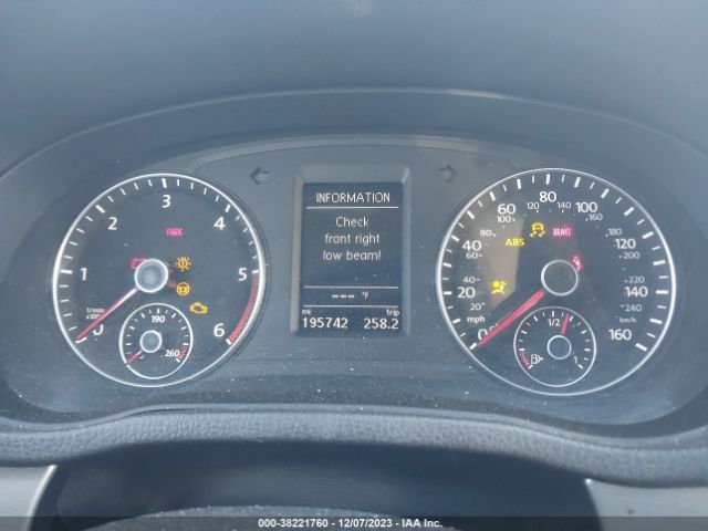 1VWBV7A38FC077358 Volkswagen Passat 2.0l Tdi Se
