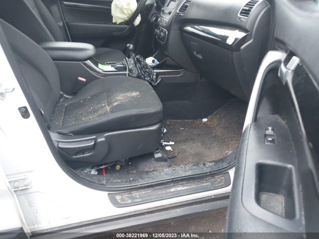 KIA SORENTO LX 2014 5XYKT3A65EG526517 Image 5
