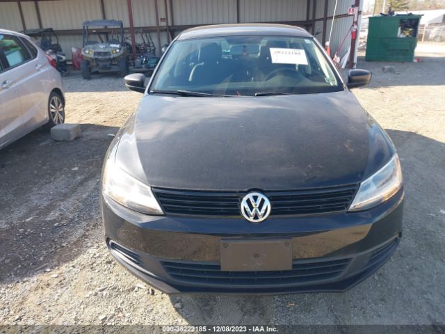 3VW2K7AJ8EM328030 Volkswagen Jetta 2.0l S