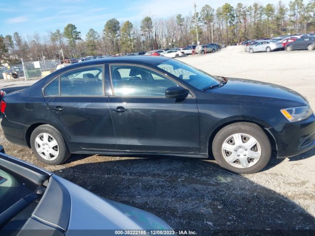 3VW2K7AJ8EM328030 Volkswagen Jetta 2.0l S