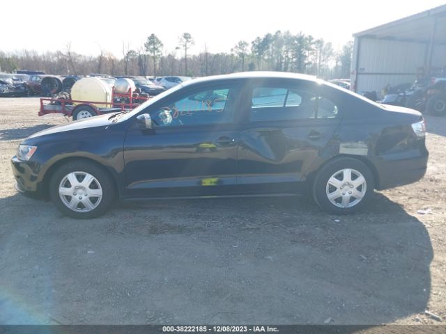 3VW2K7AJ8EM328030 Volkswagen Jetta 2.0l S