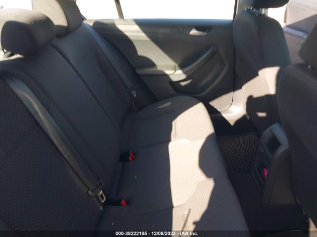 3VW2K7AJ8EM328030 Volkswagen Jetta 2.0l S