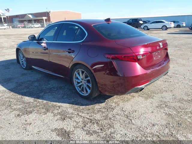 Alfa Romeo Giulia Rwd 2018 ZARFAEBN8J7566581 Image 3