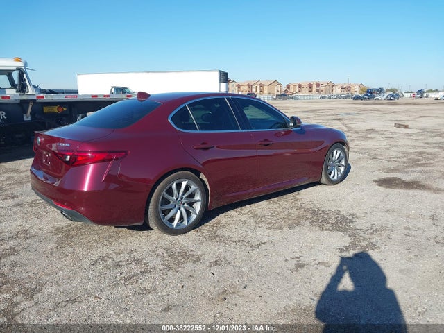 Alfa Romeo Giulia Rwd 2018 ZARFAEBN8J7566581 Image 4