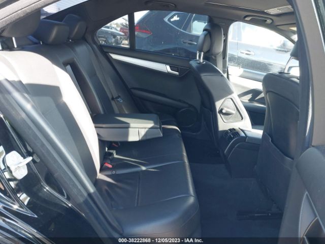 2013 MERCEDES-BENZ C-CLASS WDDGF4HBXDA770819 Photo 7