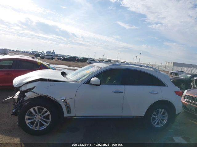 JN8CS1MU5EM451777 Infiniti QX70
