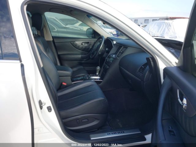 JN8CS1MU5EM451777 Infiniti QX70